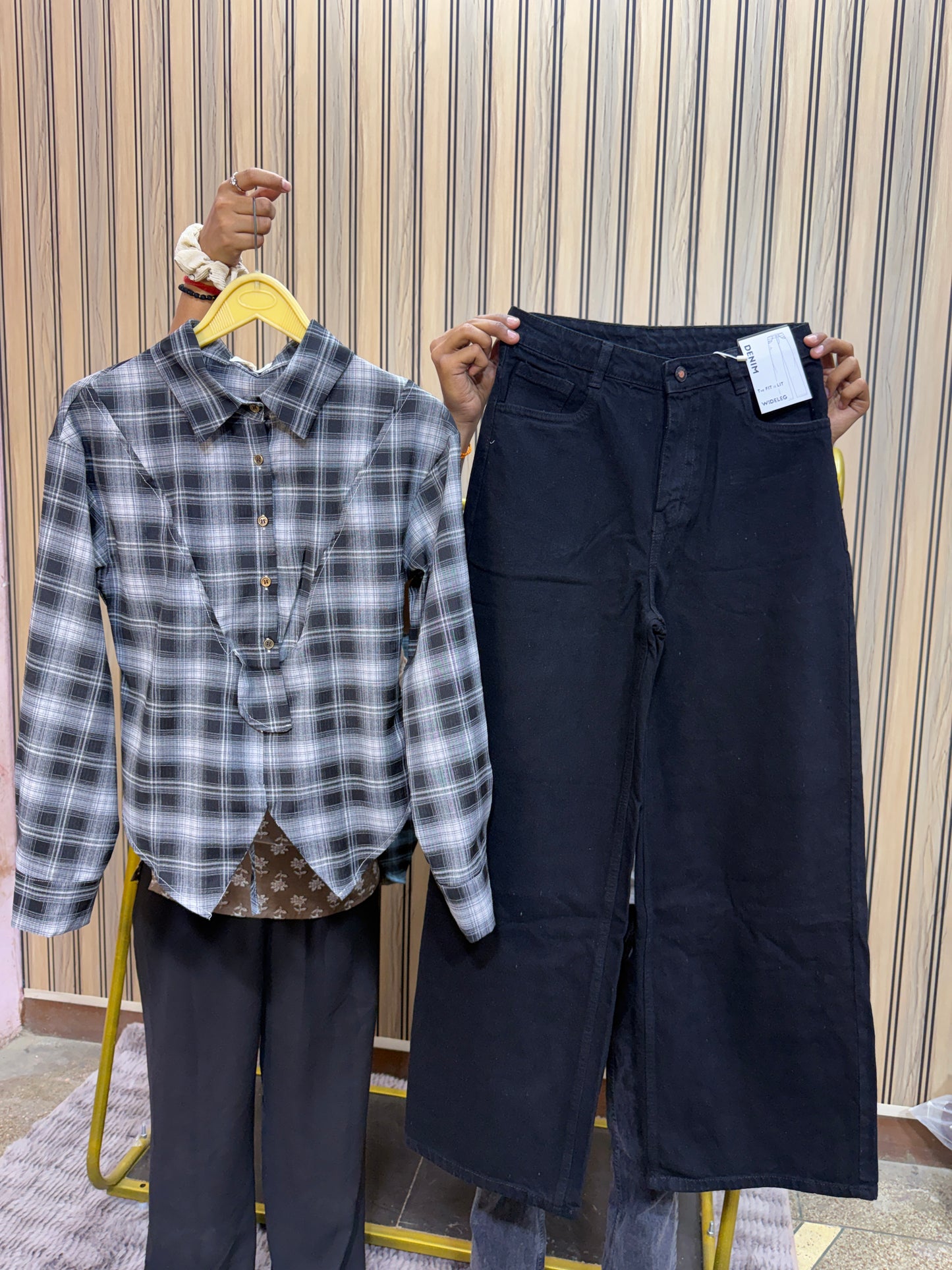 Viral Fitted Check Shirts With Jeans Combo